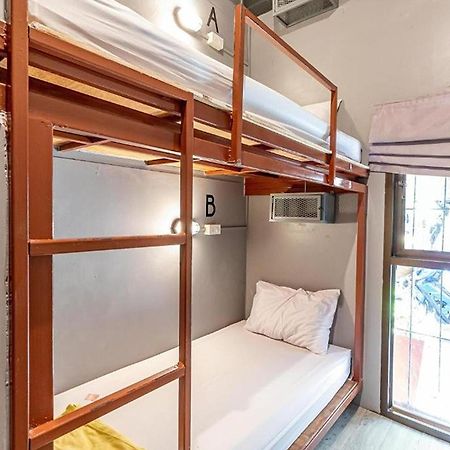 Loftel 22 Hostel Bangkok Exterior foto