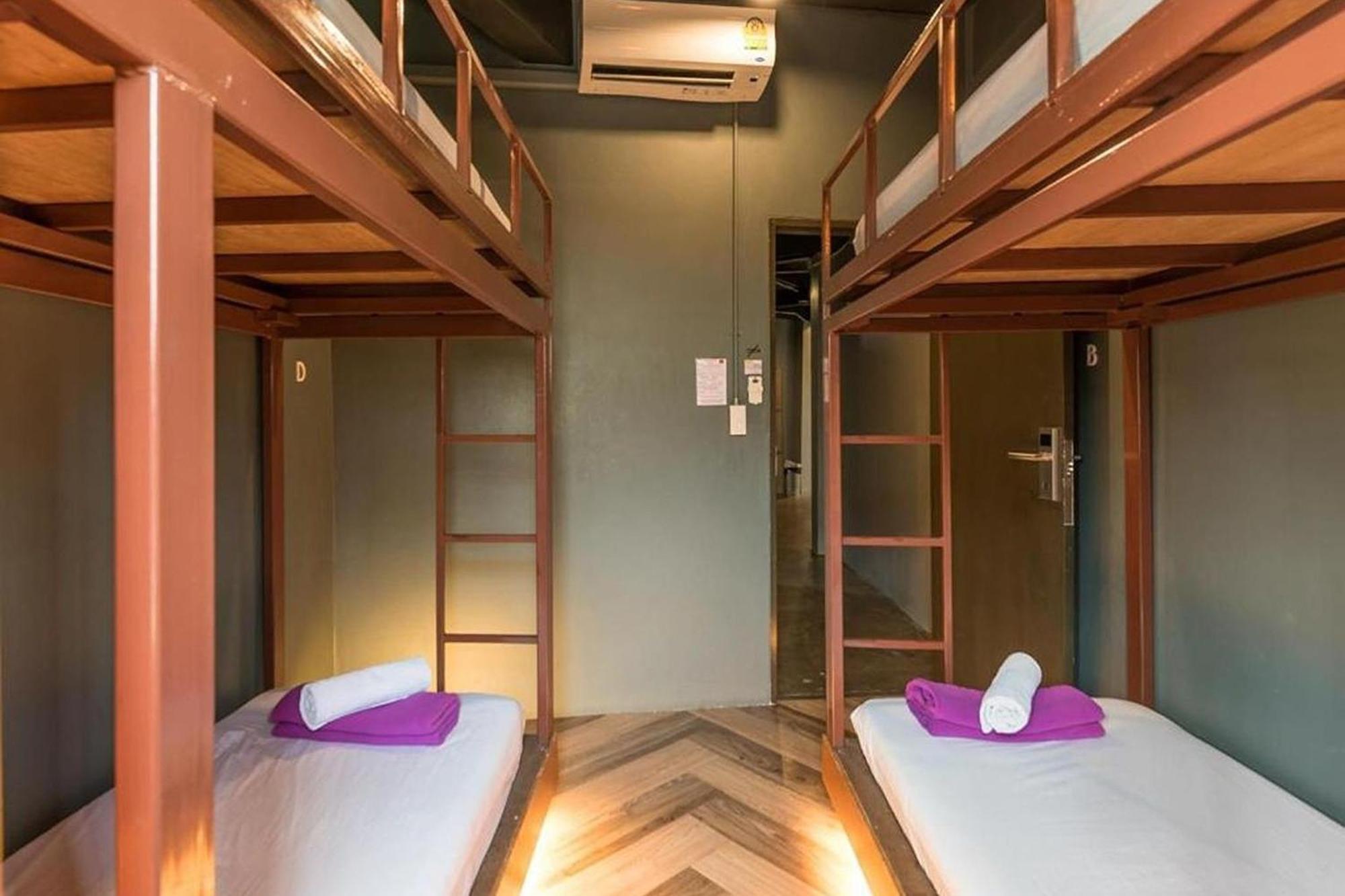 Loftel 22 Hostel Bangkok Exterior foto